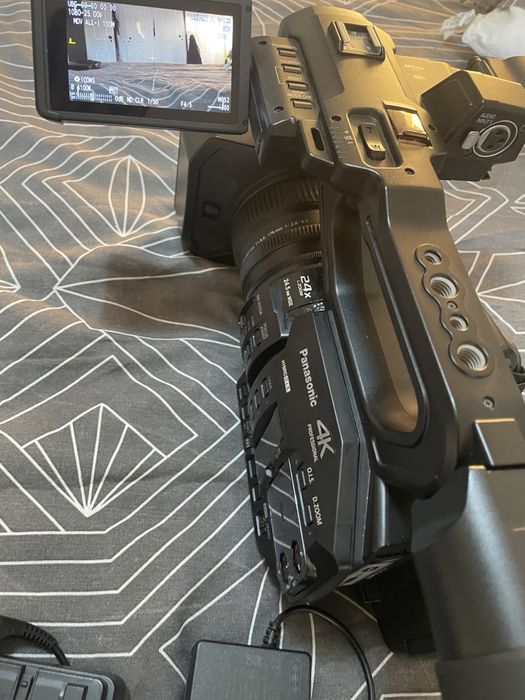 Panasonic HC-X20 4K como nova, usada 2x, sem marcas e pronta a gravar!