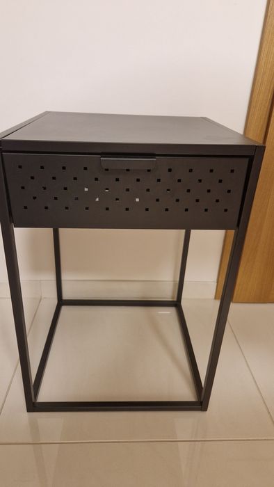 Szafka nocna metalowa Jysk
