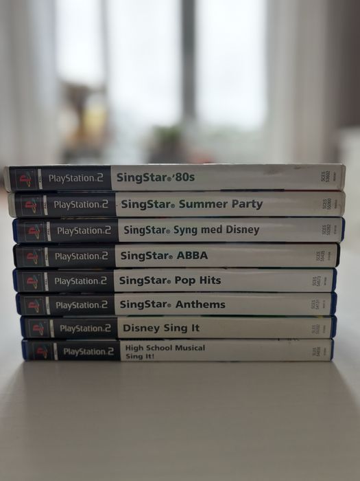 Singstar na Ps2 8 gier i 4 mikrofony