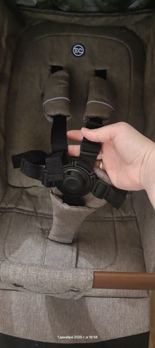 Продам дитячу прогулянкову коляску.