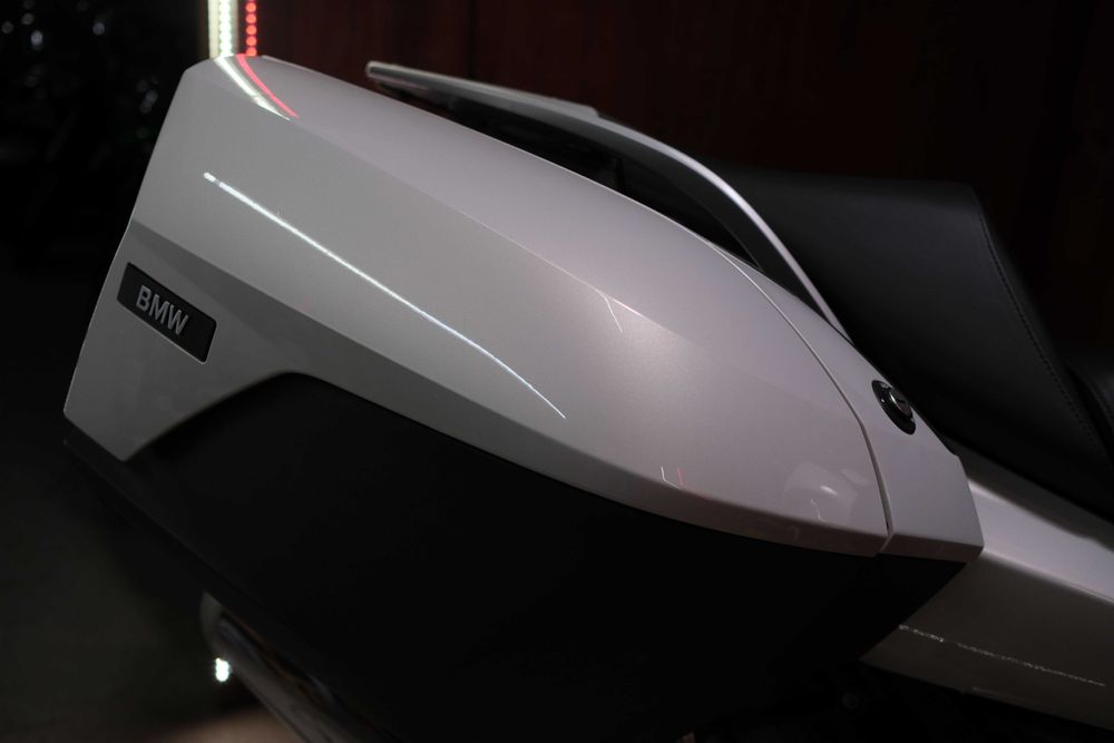 BMW K1600GT із Японії