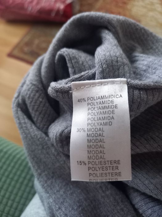 Szary sweterek z futerkiem made in Italy rozmiar M