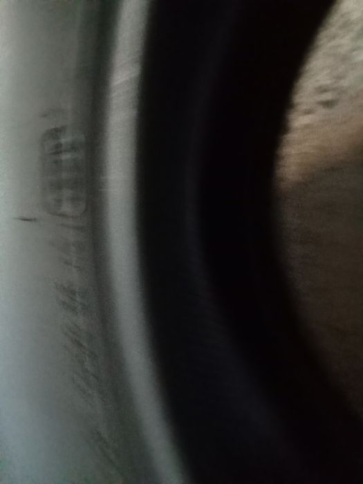 Sprzedam 4 opony 235/55/19 nowe