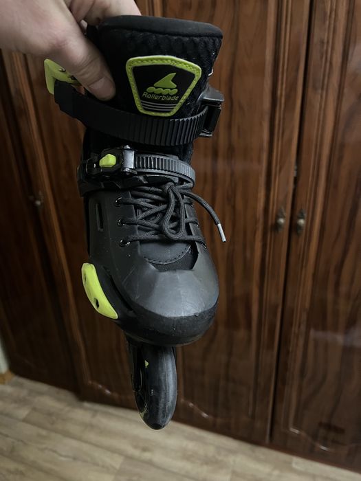 Ролікові ковзани Apex