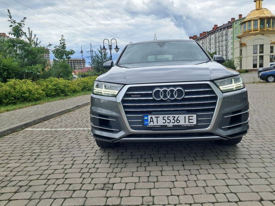 Продам свою Audi Q7