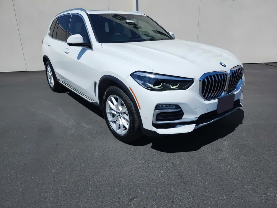 BMW X5      2021