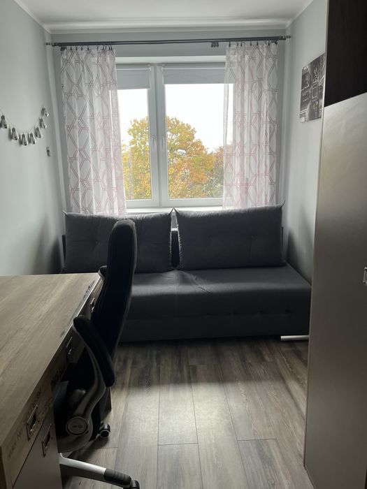 Trzypokojowe mieszkanie po generalnym remoncie.