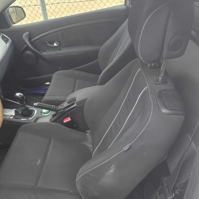 Renault megane coupe comercial