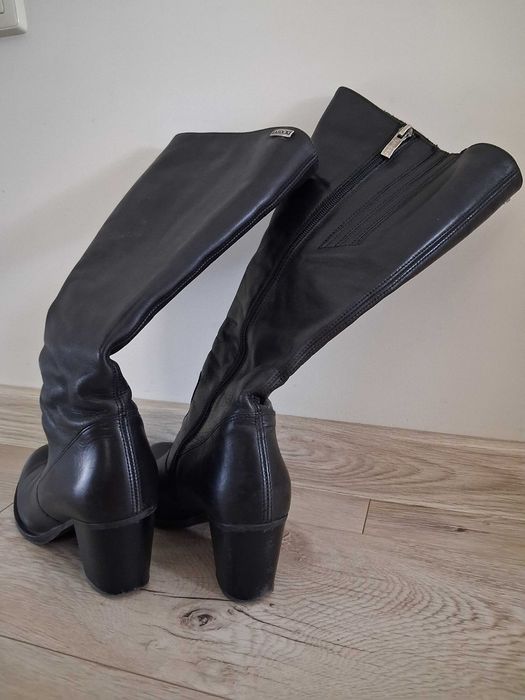 Kozaki damskie Lasocki ze skóry,  rozm. 38, sran bardzo dobry
