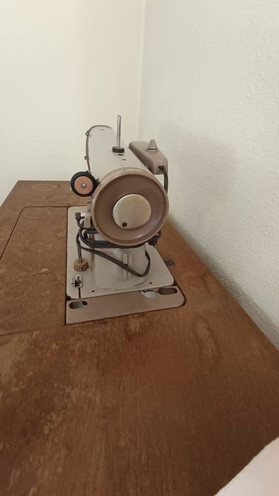 Máquina de costura Singer