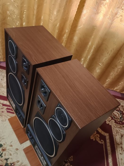 Дзеркальні акустичні системи  "S90 Radiotehnika"