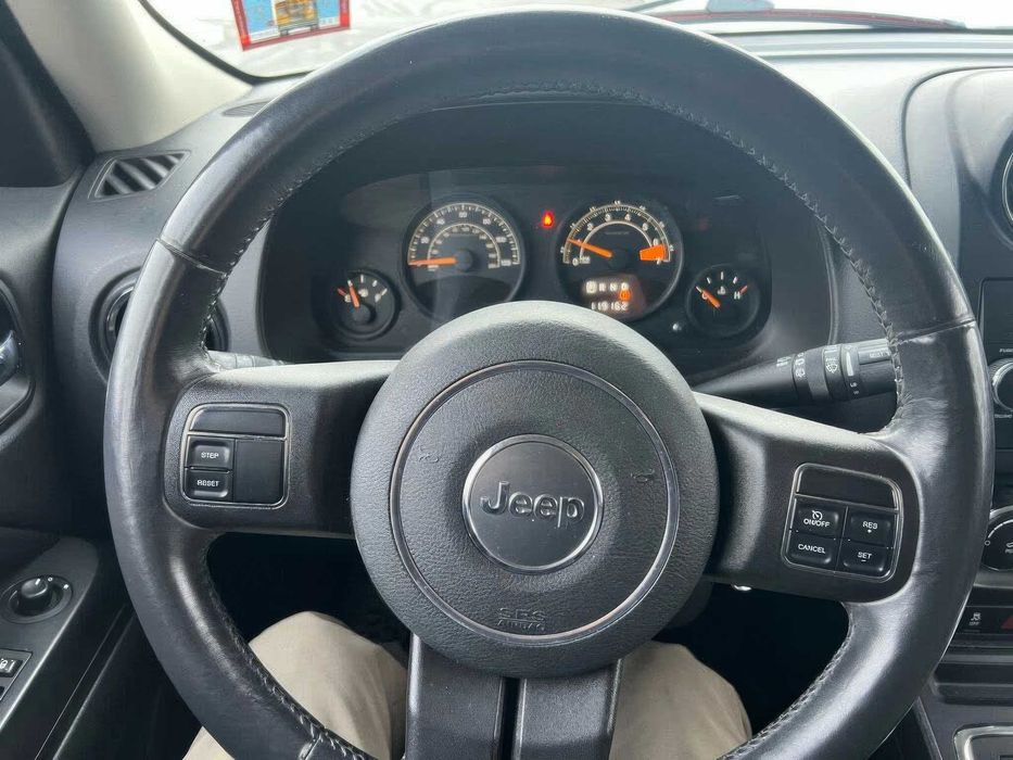 Jeep Patriot Latitude      2014