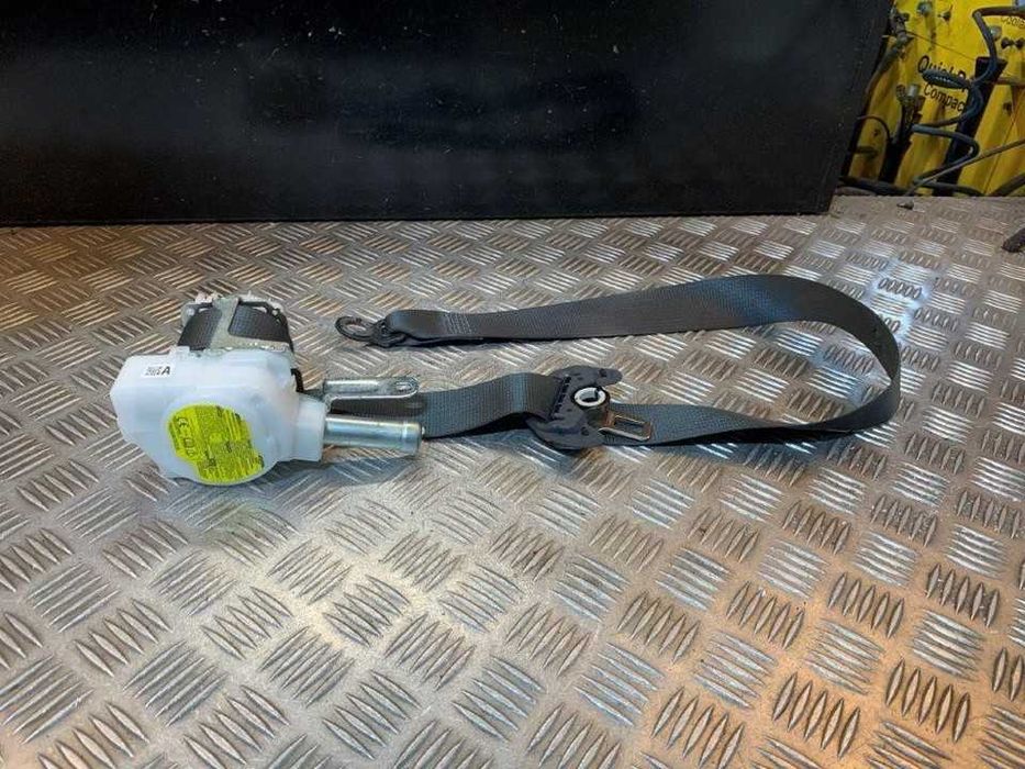 Pasy bezpieczeństwa po naprawie regeneracji RAV 4 COROLLA AURIS YARIS