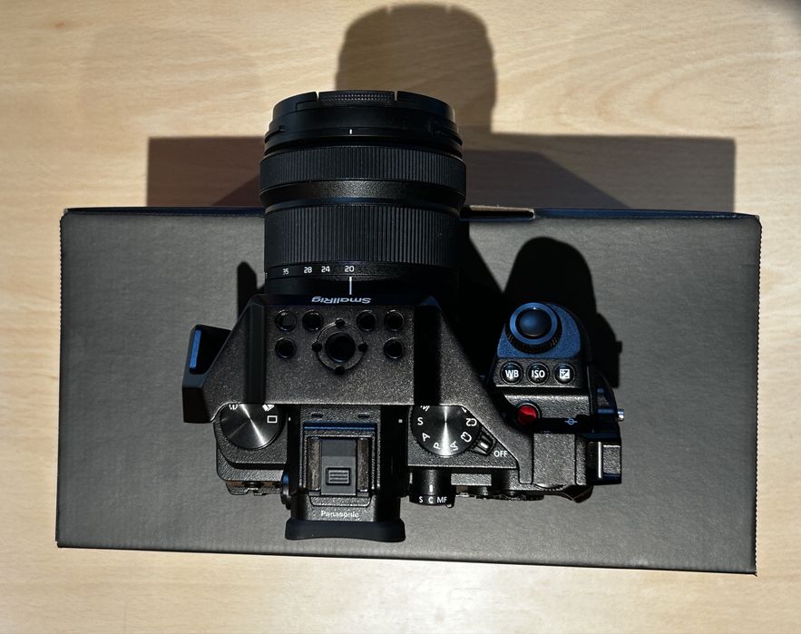 Panasonic Lumix S5 + 20-60mm + Cage | 1656 Disparos | Como Nova