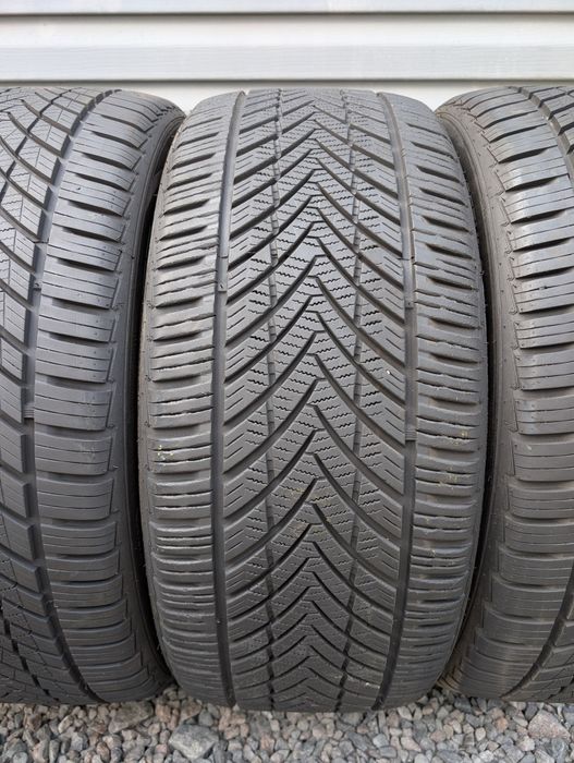 Комплект всесезонних шин Rotalla 245/45 R18 245*45 18 Setula 4Season Rao 3