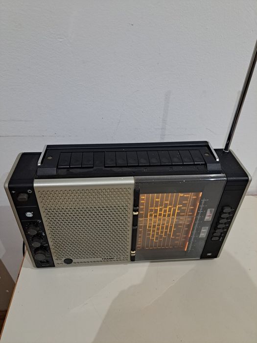 Tramp w100  радіоприймач