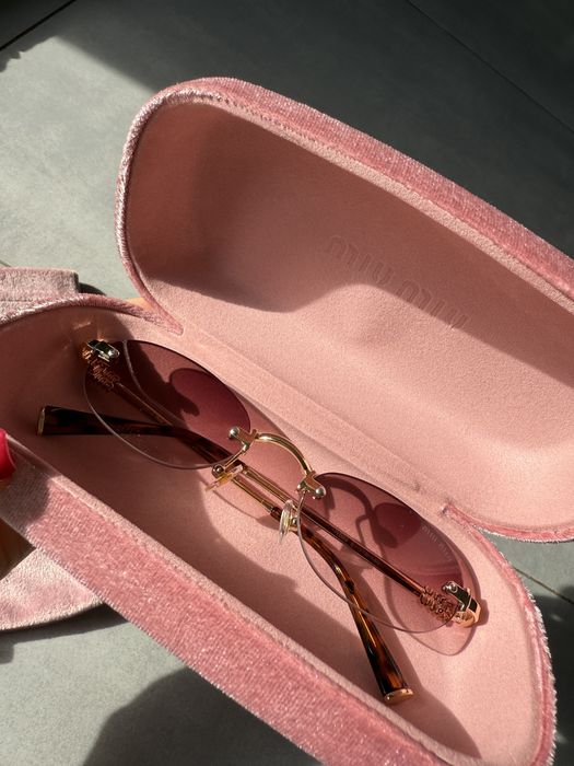 Жіночі сонцезахисні Окуляри MiuMiu нові