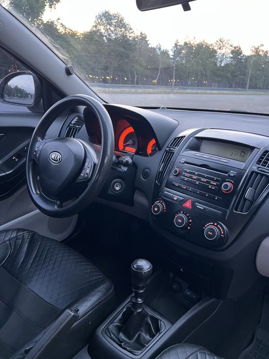 Kia Ceed 2009 1.4 газ/бенз кондиціонер працює кіа