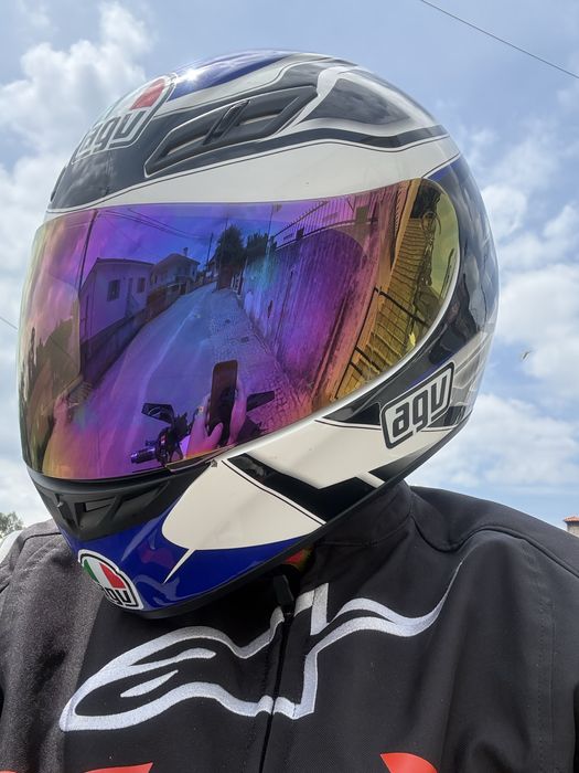 Capacete AGV  k,4 como novo  e branco e azul