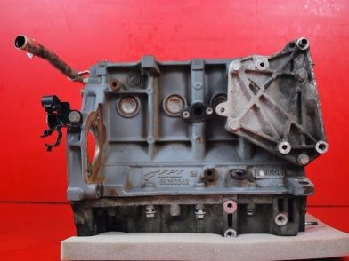 Блок двигателя Fiat Doblo 1.3 jtd Opel Combo 1.3 cdti Опель Комбо
