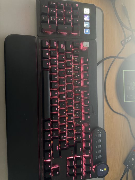 Teclado Mecânico Mountain Everest Max