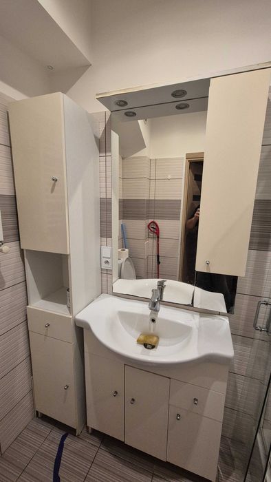 Meble łazienkowe używane