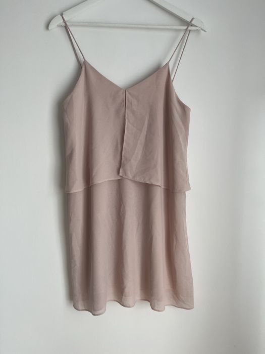 Sukienka na ramiaczkach