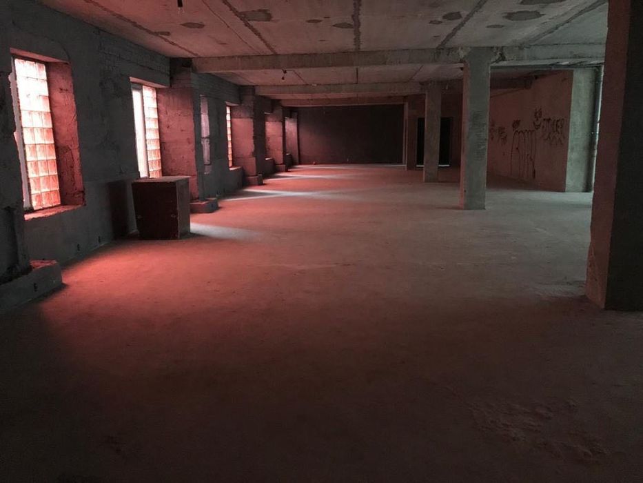 Продаю нежитлове приміщення 750м2. Бровары