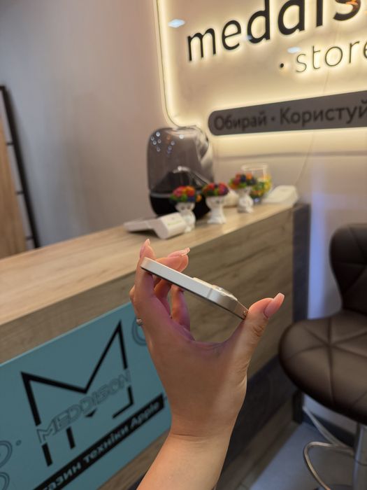 Iphone 13 128 Gb Starlight 100% Акб Розстрочка Обмін Магазин