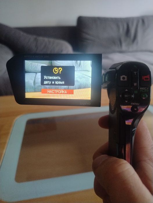 продам відеокамеру SANYO