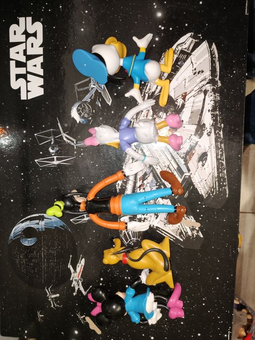 5 figurek postaci z bajek Disneya