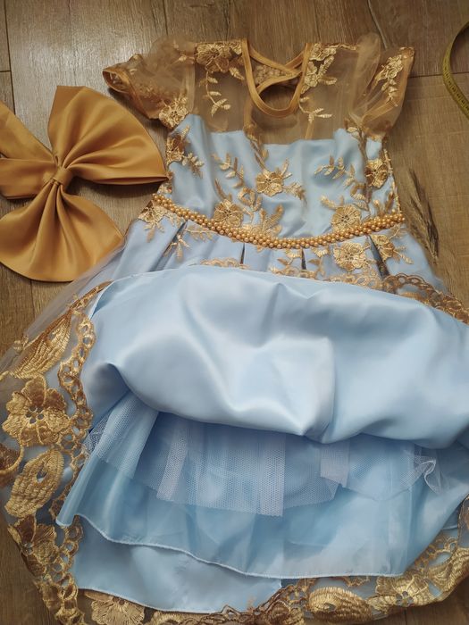 Сукня святкова фатин золотий