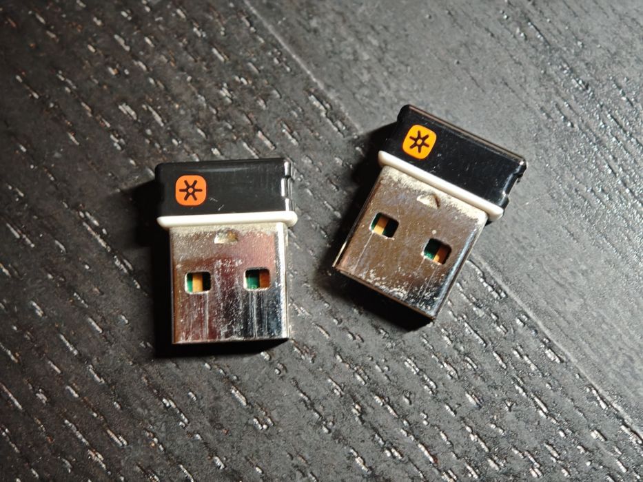 2 Ratos Logitech M705