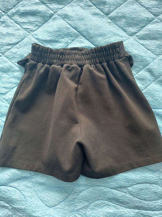 Шорти-спідниця, шорти