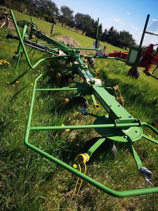 Przetrząsacz karuzelowy PRONAR PWP770