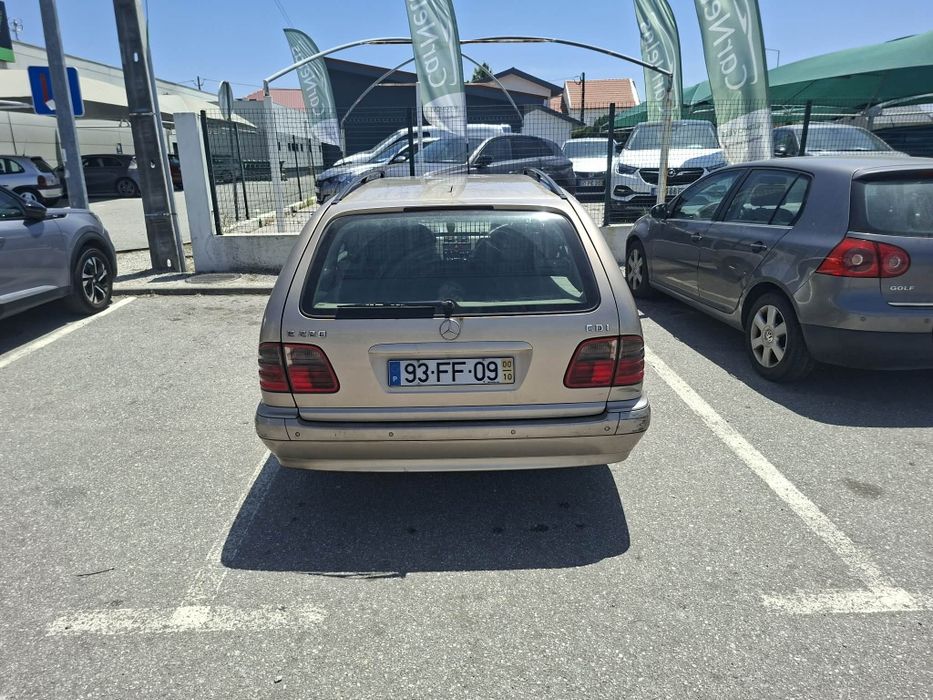 Mercedes E220 CDI 143cv