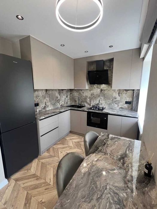 Однокімнатна квартира в центрі міста! Євроремонт!