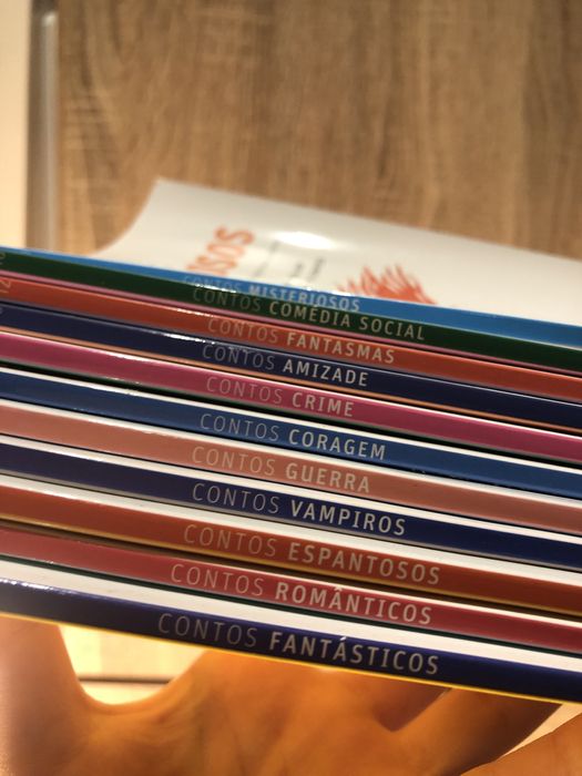 Livros pequenos (contos)