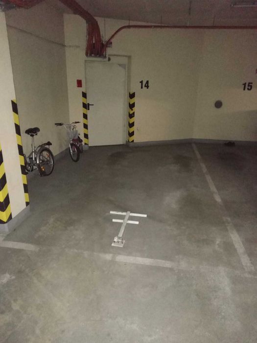 Sprzedam miejsce w garażu – Kraków, Ruczaj, ul. Grota-Roweckiego 51B