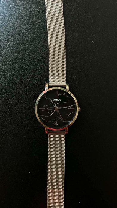 Lorus damski – czarna marmurkowa tarcza – bransoleta mesh
