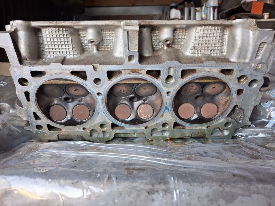 Головка блоку циліндрів крайслер 300с 3.5