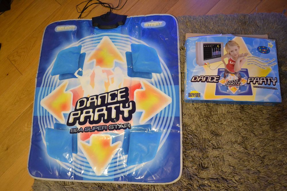 Dance Party gra elektroniczna mata do tańczenia 8 bit klasyka