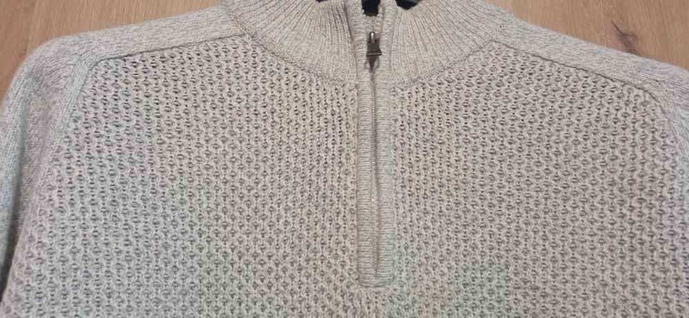 Sweter jasny męski,