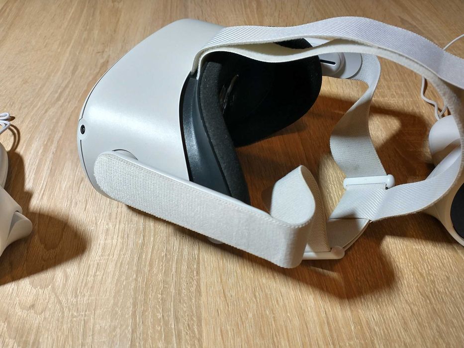 Очки шлем виртуальной реальности Oculus Quest 2