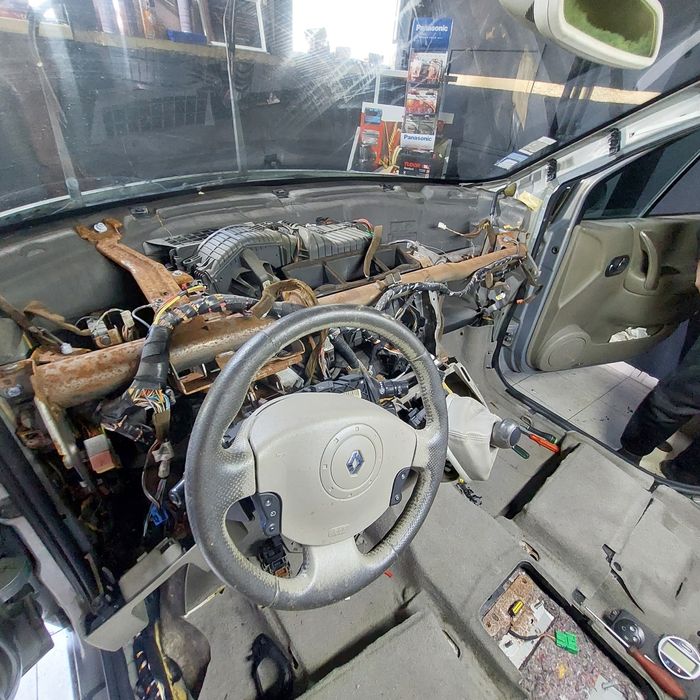 Eletricista automotivo profissional a mais de 10 anos