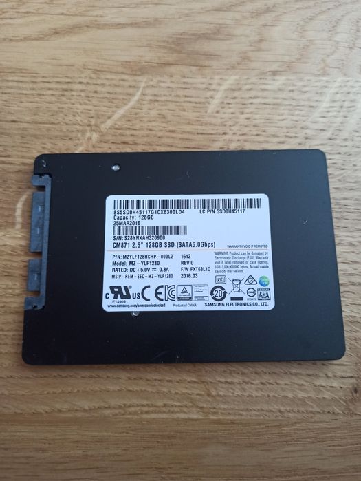 SSD Samsung CM871 128GB 2.5" SATA III — Надійний диск від лідера ринку