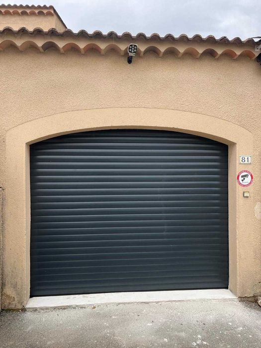 Brama rolowana garażowa elektryczna roletowa