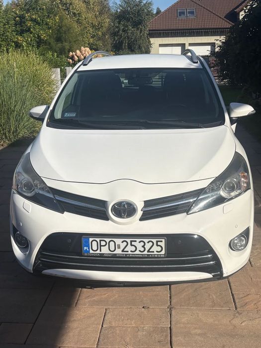 Toyota Verso Toyota Verso, 7-osobowa, 2015 rok, pierw rej 2016, salon Polska