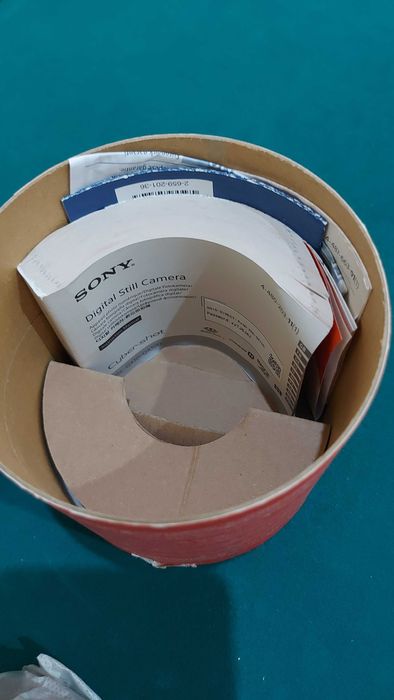 Sony Cyber-shot DSC-QX100 – Câmera Premium Wi-Fi / Carl Zeiss