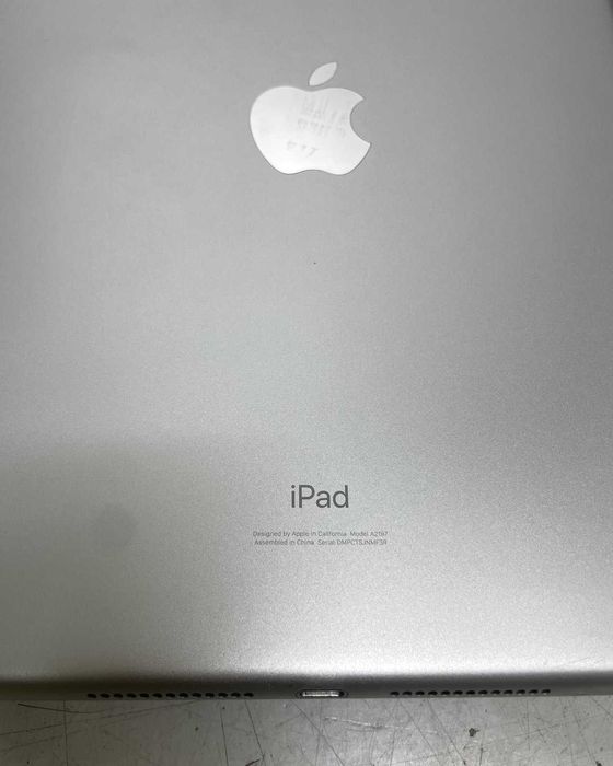 Планшет Apple iPad 10.2 (7 Gen) 2019 128GB (MW782) A2197 WiFI